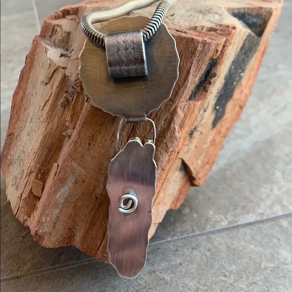 Jewelry: Pendant Necklace - Picture 5 of 5